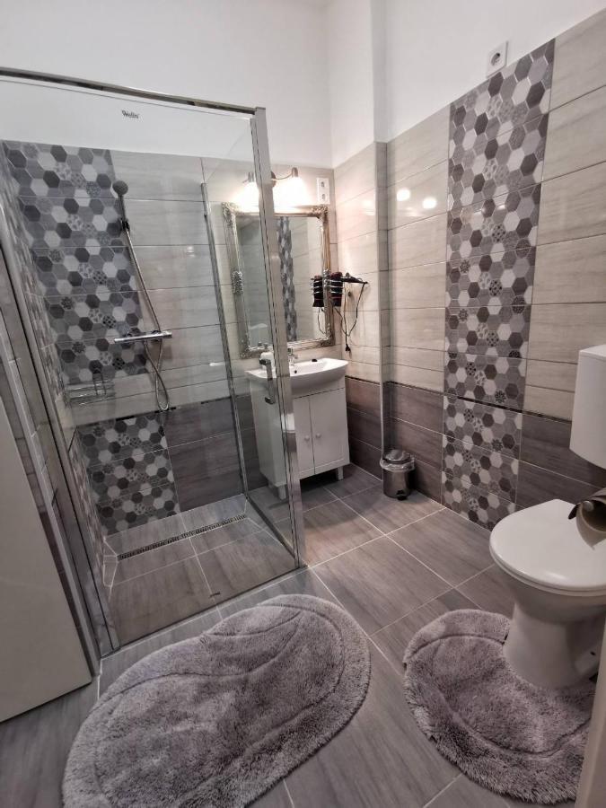 Foglal-Lak Apartman Eger Exterior photo