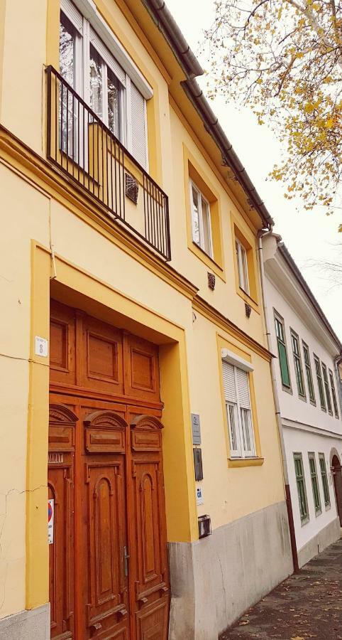 Foglal-Lak Apartman Eger Exterior photo